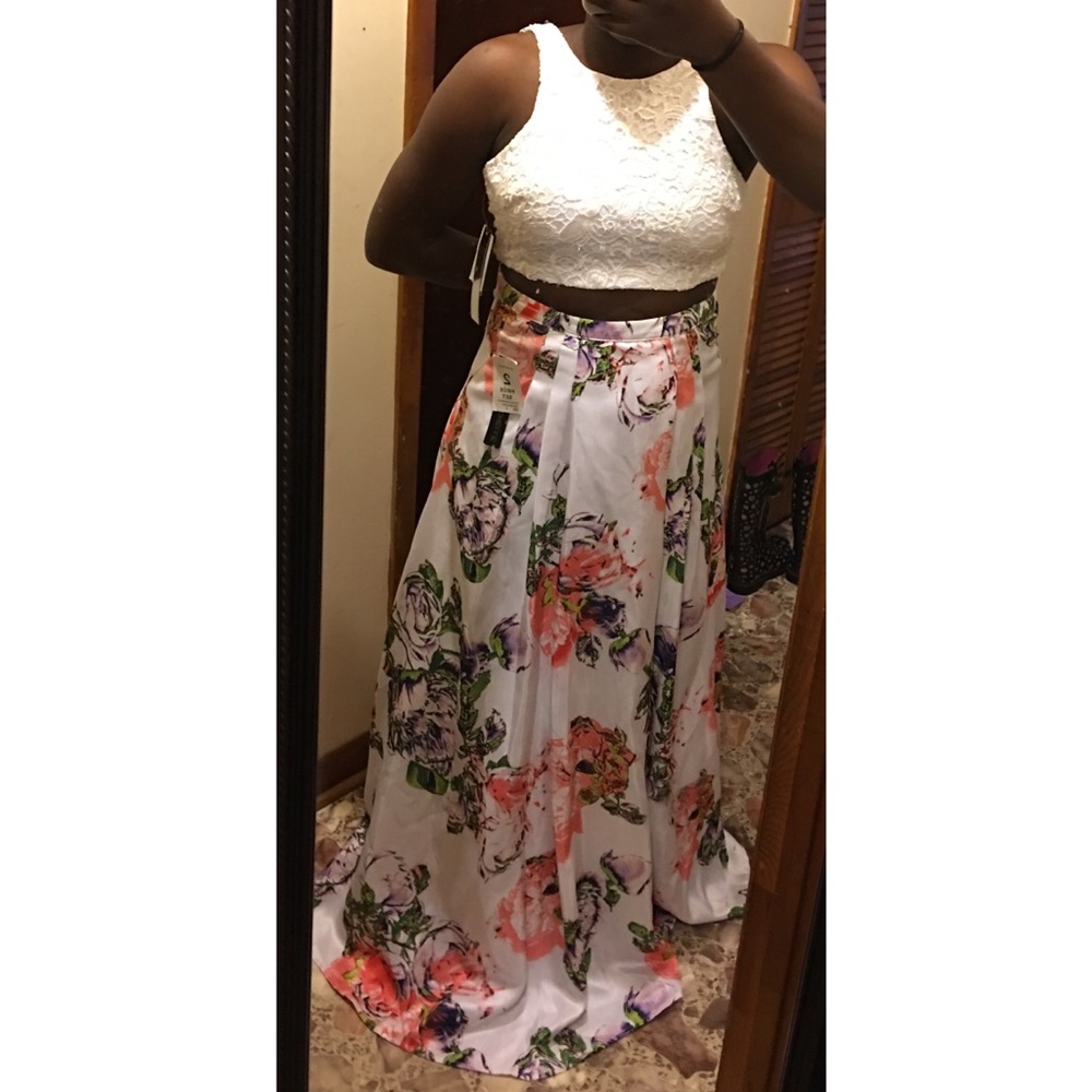 NWT My Michelle white floral dress size 0